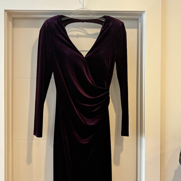 NWOT Eliza J Crushed Velvet Deep Plum Gown Sz 6 - Picture 2 of 10